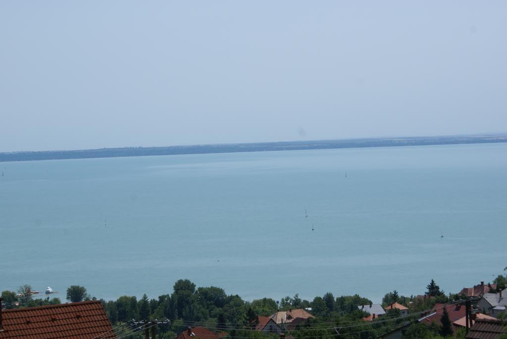 Sargarigo Apartman Haz Balatonalmadi Bagian luar foto