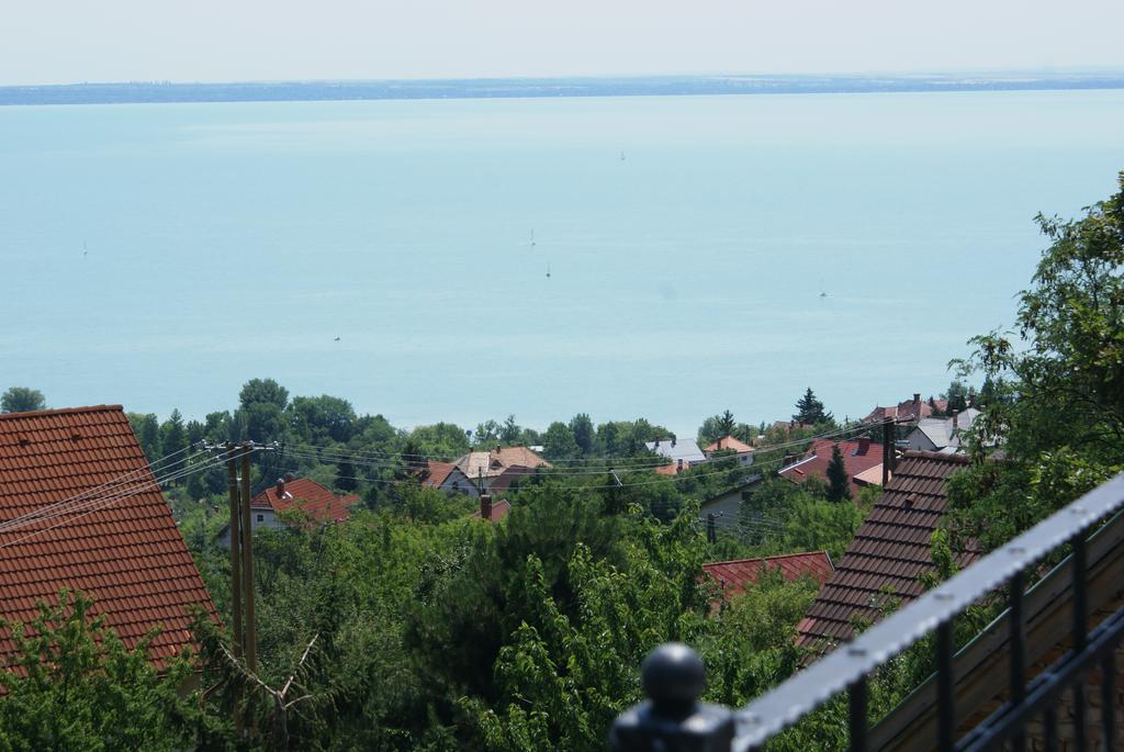 Sargarigo Apartman Haz Balatonalmadi Bagian luar foto